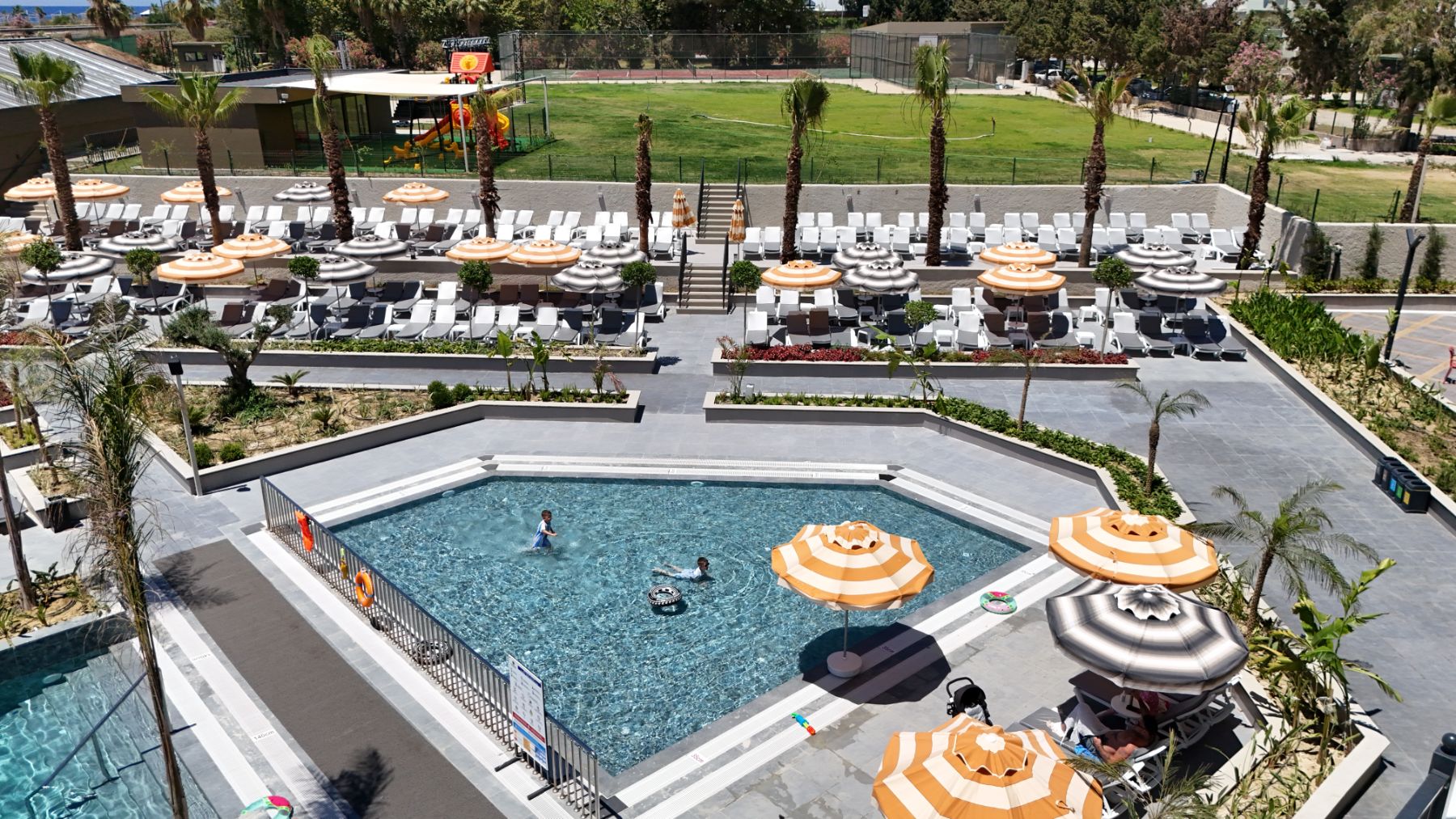 Детский бассейн